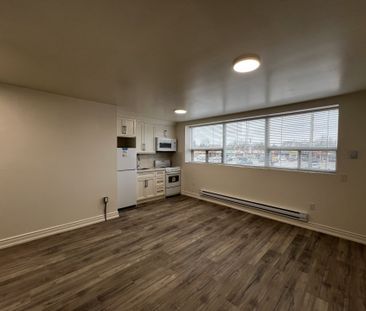 For Lease - 1987 Lawrence Avenue Unit# 1, Toronto, Ontario - Photo 3