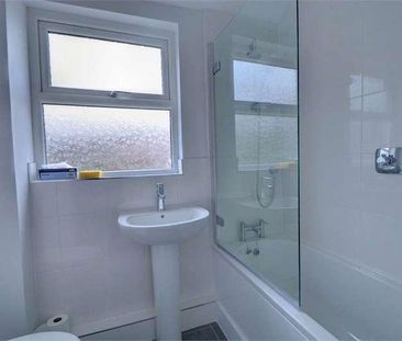 North Road, Petersfield, Hampshire, GU32 - Photo 6