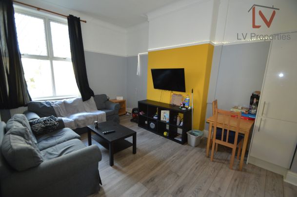 Cardigan Road - Photo 1