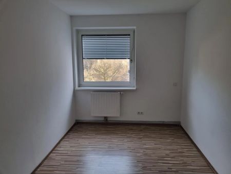 unbefristet | nette 3,5 Zimmer-Wohnung mit Stellplatz! - Photo 4