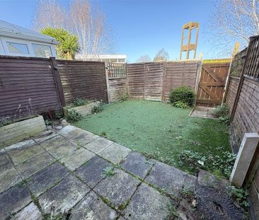 2 bedroom terraced house to rent - Photo 5