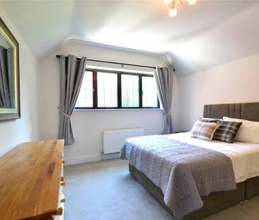 4 bedroom detached house to rent - Photo 5