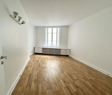 A LOUER PARIS IIème 6 pièces 162m² PLACE DE LA BOURSE - Photo 1