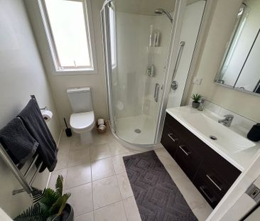 Chic 2BR Unit w/ Balcony in Chartwell - Photo 2