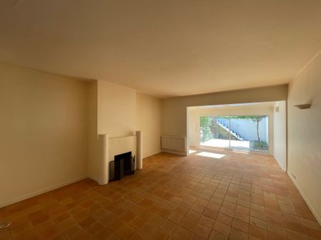 Location Maison 6 pièces 112m² SEVRES 92310 - Photo 2