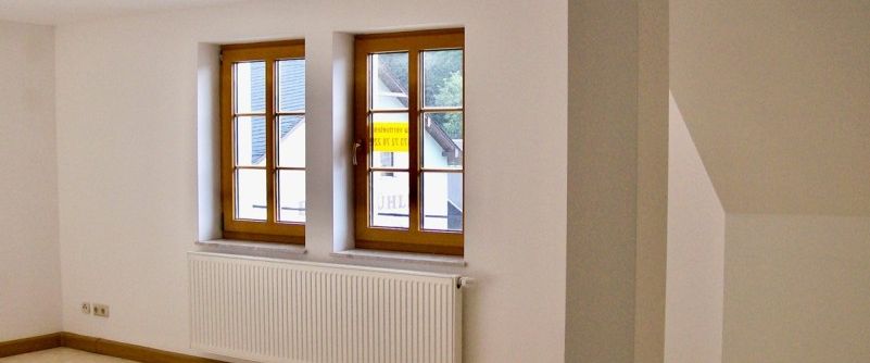 3,5-Raum-Dachgeschosswohnung mit Einbauküche in Schmiedeberg/Buschmühle - Photo 1