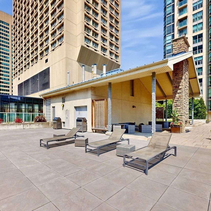 For Lease - 8 Park Road Unit# 1915, Toronto, Ontario - Photo 1