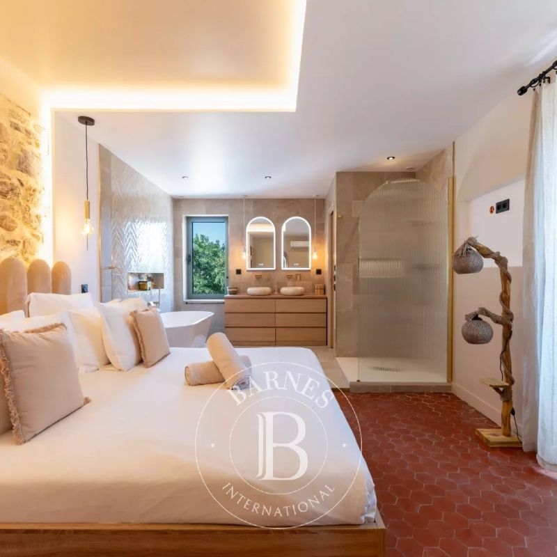 LOCATION SAISONNIÈRE - SAINTE-MAXIME - VUE COLLINE - 6 CHAMBRES - Photo 1