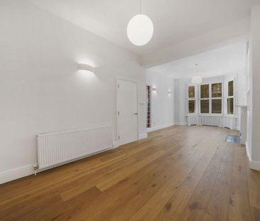 4 bedroom terraced house to rent - Photo 6