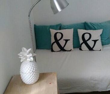 BEAU STUDIO CENTRE VILLE - PROCHE TRAMWAY,BUS,VELB - Photo 2