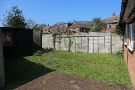 Firtree Close, Rough Common - Photo 5