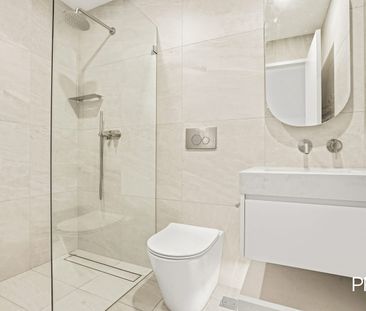 Luxury Living - Photo 5