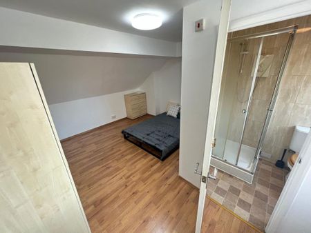 4 bedroom house to rent - Photo 2