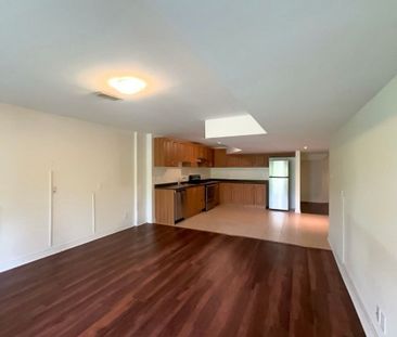 For Lease - 237 Frederick Curran Lane, Newmarket, Ontario - Photo 4