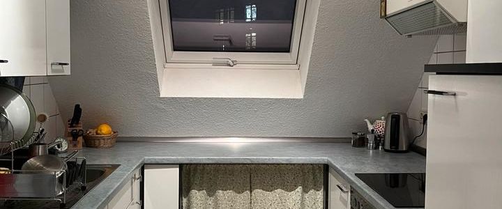 Helle 2-Zimmer-Wohnung mit 2 Balkonen und EBK - Foto 1