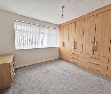 Blackshaw Lane, Royton - Photo 6