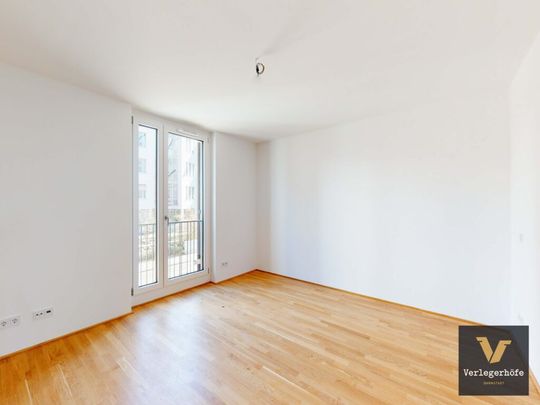 Mitten im Verlegerviertel. Helle 3-Zimmer-Wohnung mit gemütlicher Loggia! - Photo 1