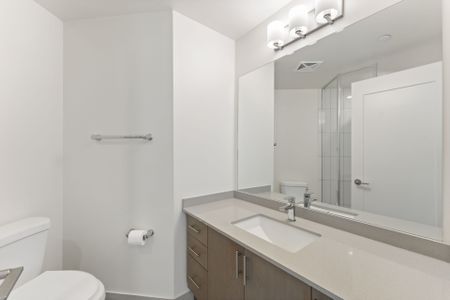 For Lease - 9000 Jane Street Unit# 815, Vaughan, Ontario - Photo 4
