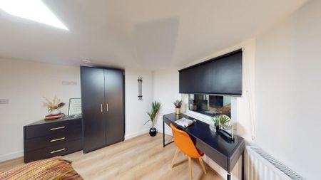 1 bedroom in a house share to rent - Photo 4