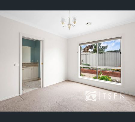 5 Tatiana Cl, Kennington, Vic 3550 - Photo 5