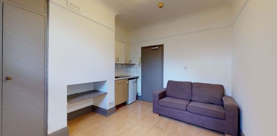 Lyncroft Gardens, London, NW6 - Photo 2