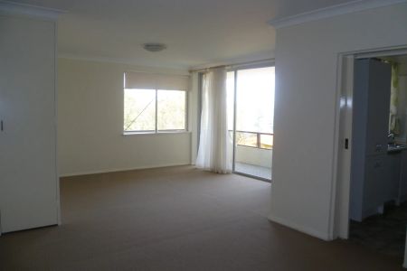 Unit 7/44 Lauderdale Avenue, Fairlight. - Photo 2