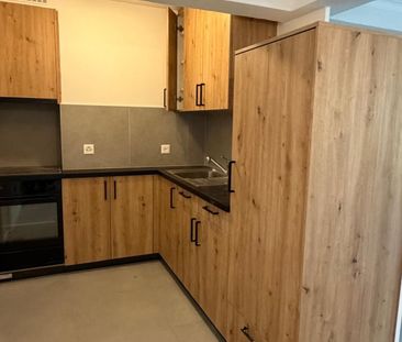 Appartement de 2 pièces avec terrasse - Photo 1