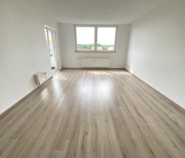 Schönes WG Zimmer mit eigenem Balkon - Foto 3