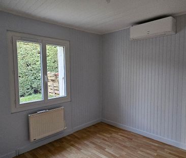 Location Appartement 2 pièces 32m² ST LAGER BRESSAC 07210 - Photo 6