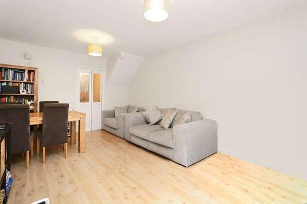 Cedarhurst, Elstree Hill, Bromley, BR1 - Photo 1