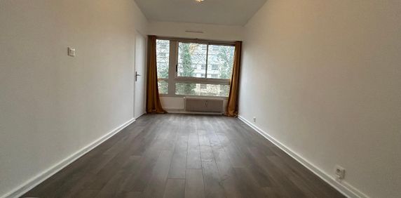 Location Appartement 2 pièces 51m² LAMBERSART 59130 - Photo 2