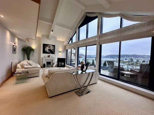 2 bedroom penthouse to rent - Photo 1