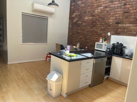 2x1 Fully Furnished Unit - Photo 5