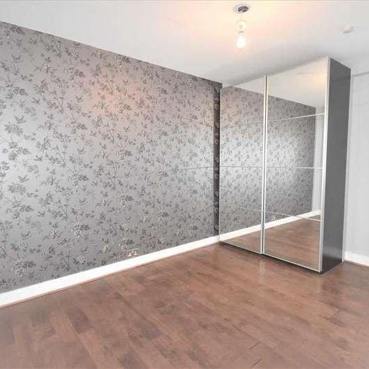 Chiswick Village, Chiswick, Chiswick, W4 - Photo 1