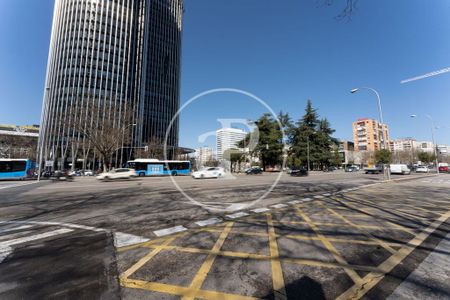 3 bedroom luxury Apartment for rent in Madrid, Spain - Photo 2