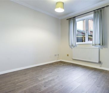 2 bedroom end of terrace house to rent - Photo 1