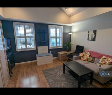 Studio to rent - Photo 6