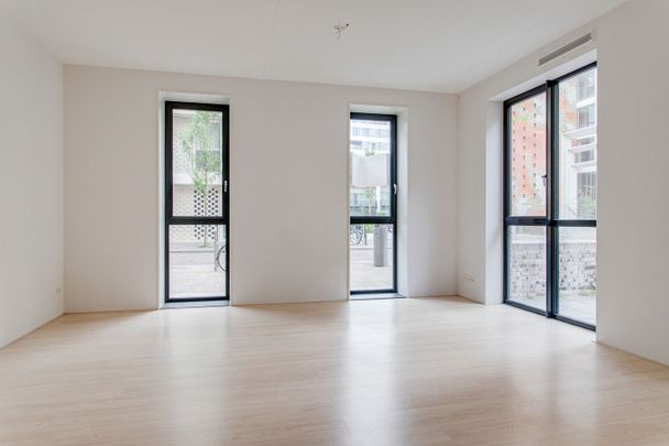 Appartement te huur: Leo Smitstraat 7-C 1082 MP Amsterdam - Photo 1