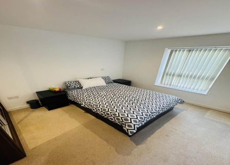 2 bedroom flat to rent - Photo 2