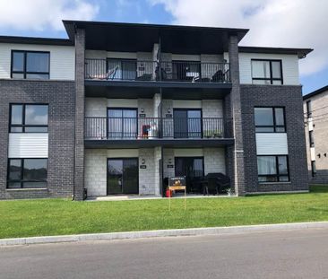 5½ Moderne à Drummondville – Air Climatisé, neuf, propre, Juillet! ... - Photo 1