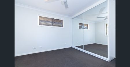2 Bedroom Duplex in Burleigh Waters - Photo 3