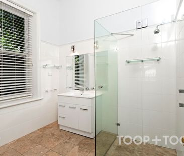 REFINED HERITAGE LIVING IN PRESTIGIOUS WALKERVILLE - Photo 6