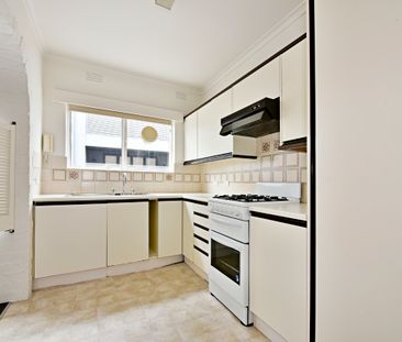 2/25 Irving Avenue, Prahran VIC 3181 - Apartment For Rent | Domain - Photo 6