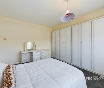 3 bedroom semi-detached house to rent - Photo 6