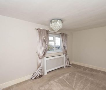 2 bedroom semi-detached house to rent - Photo 3