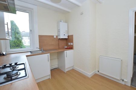 2 bedroom flat to rent - Photo 5