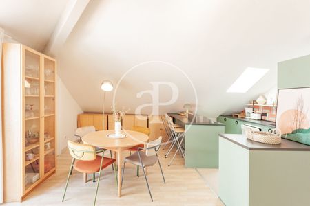 Family flat for rent in La Moraleja Urbanización (La Moraleja) - Photo 5