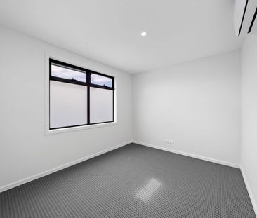 Grand Family Home in a Perfect Location - Photo 4