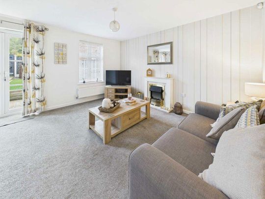 3 bedroom terraced house to rent - Photo 1