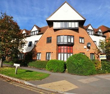 Flat to rent on - Photo 1